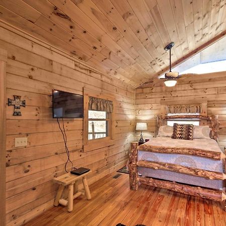 Bryson City Cabin With Wraparound Deck And Hot Tub Luaran gambar